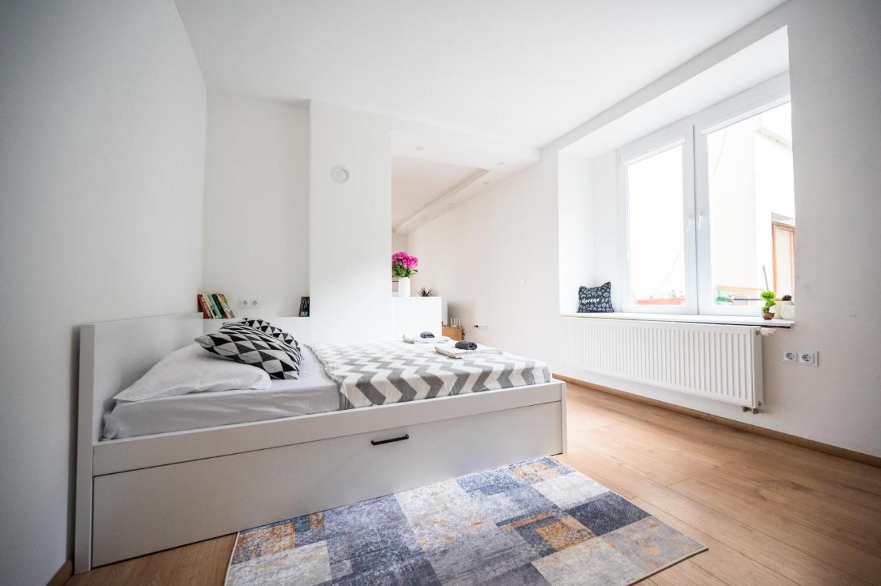 Modern Studio Apartment In The Old Town SJJ Eksteriør bilde